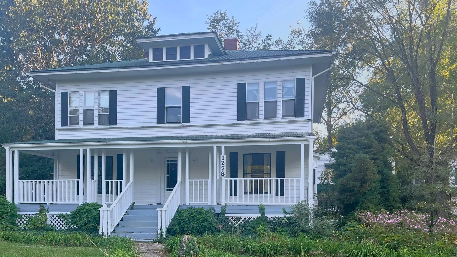 1278 Main Street — House
